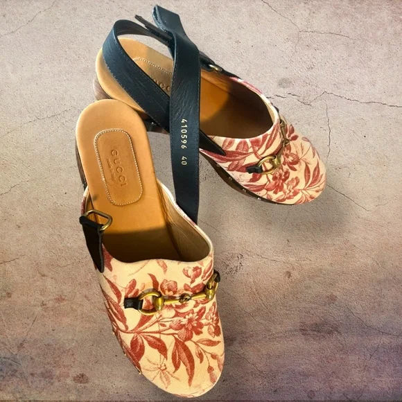 Authentic Gucci Red Floral Canvas Princetown Mules Gold Horsebit Made in Italy - Picture 2 of 4